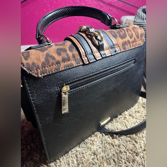 Aldo Tiger Purse - Picture 3 of 3